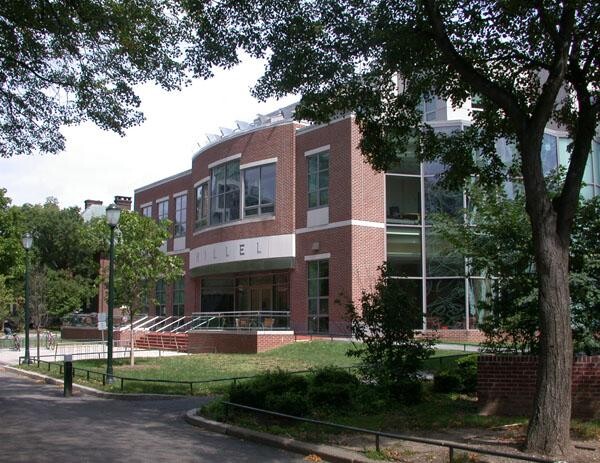 The entrance to Steinhardt Hall where Falk Dining Commons is located.